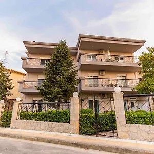 irene-suites.hotelschalkidiki.net/